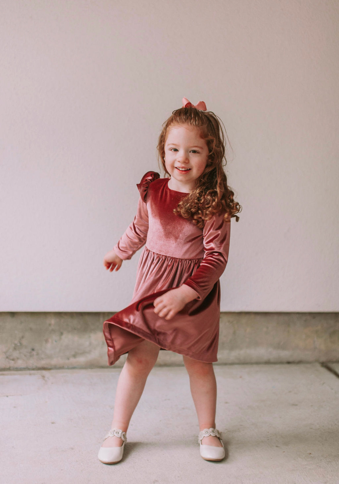 cuteheads Little Girl's Flutter Sleeve Velvet Dress