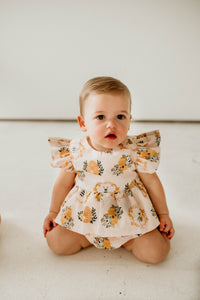baby girls first bee day outfit