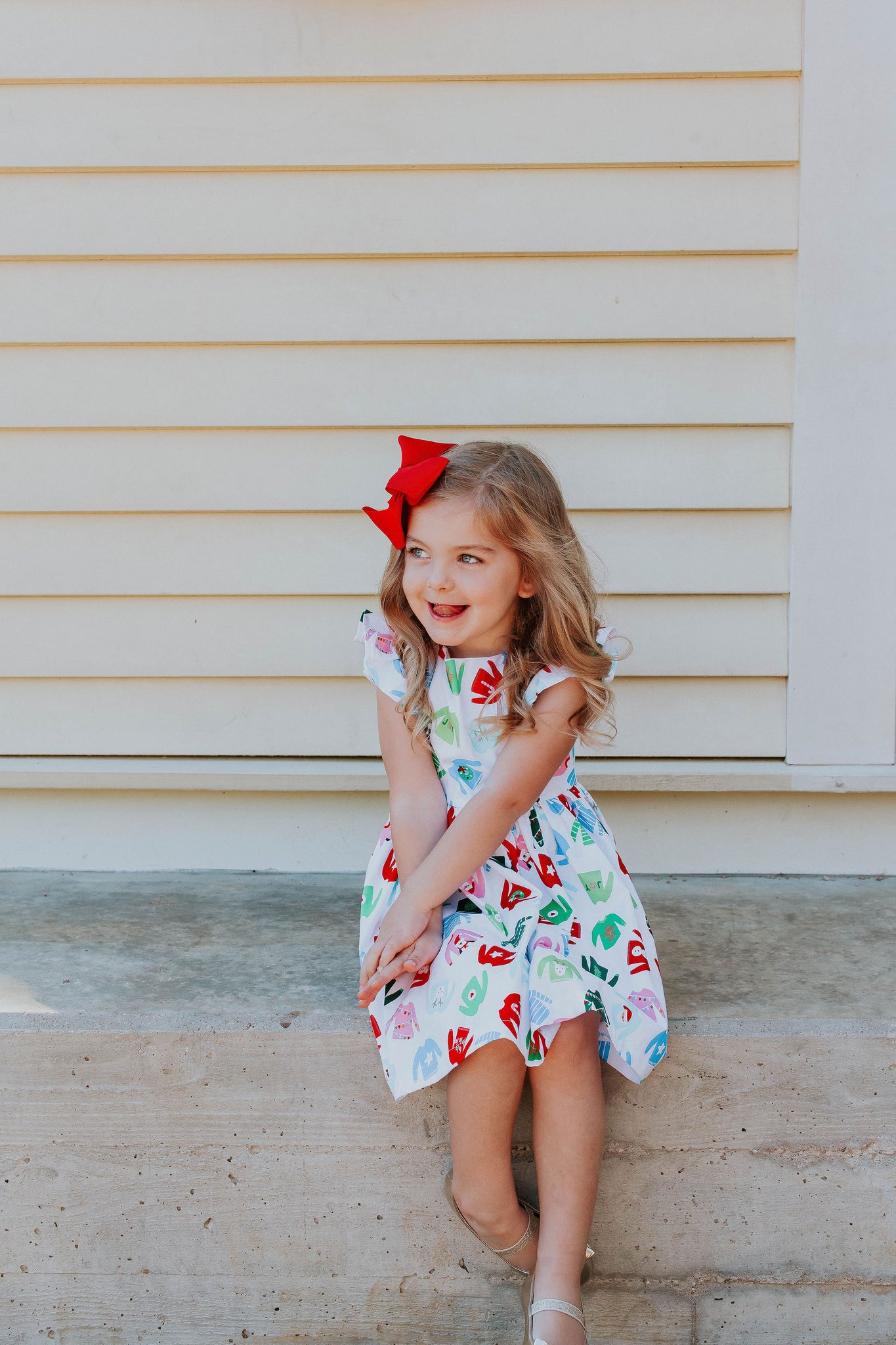 cuteheads Little Girl s Multicolor Christmas Sweater Print Ruffle Sleeve Cotton Dress 7 Multi