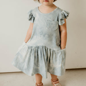 little girls blue tie dye dress with pockets