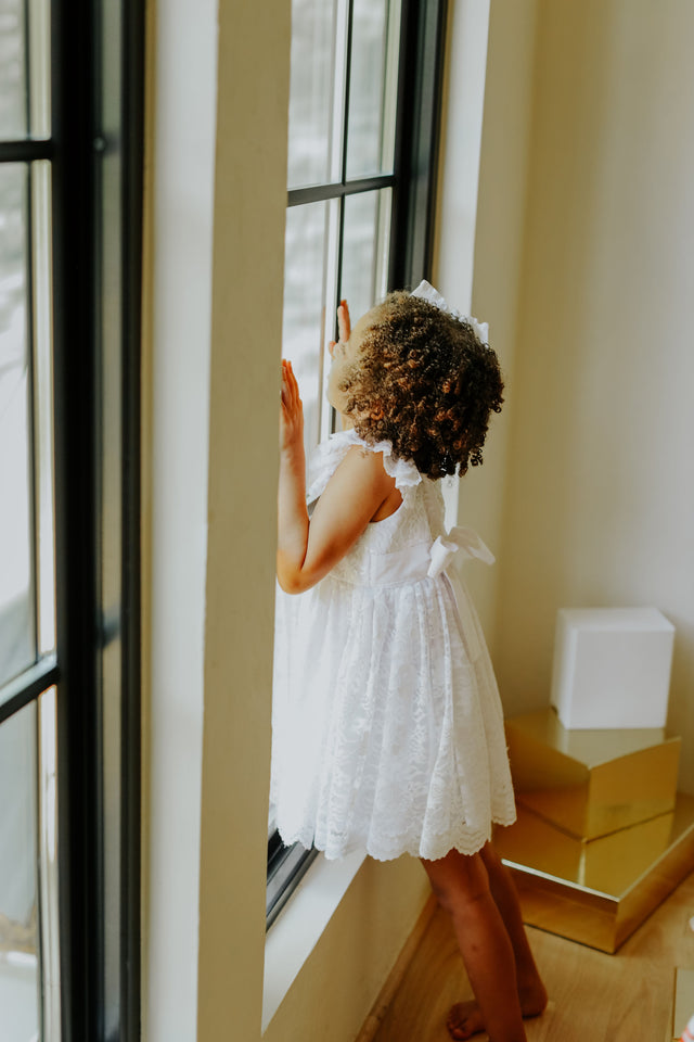 cuteheads Little Girl's Scalloped Lace Flower Girl Dress