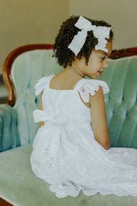 Little Girls White Lace Scalloped Edge Special Occasion Dress